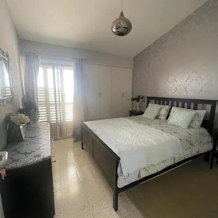 Miramar Проживание в семье